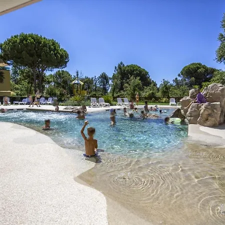 Bosco Canoro Aparthotel 4*