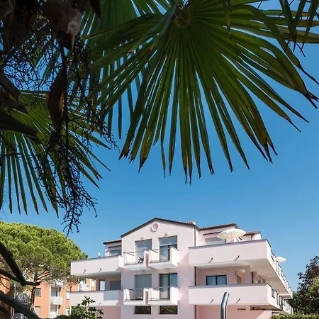 Bosco Canoro Apartahotel